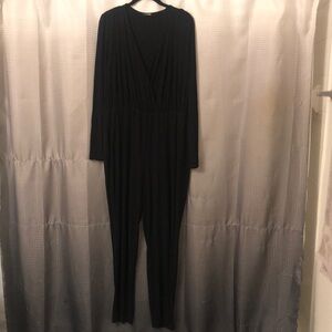 Fashion Nova long sleeve jumpsuit size xl